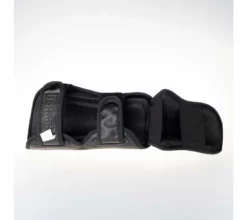 Fighter Shinguards Thai Ergo - Black, FSG-004BR