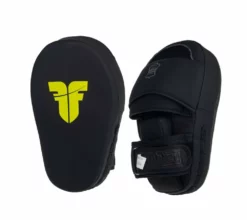 TRAINING Fighter Focus Mitts - Black/neon Yellow